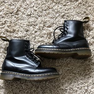 Dr. marten 1460 boots